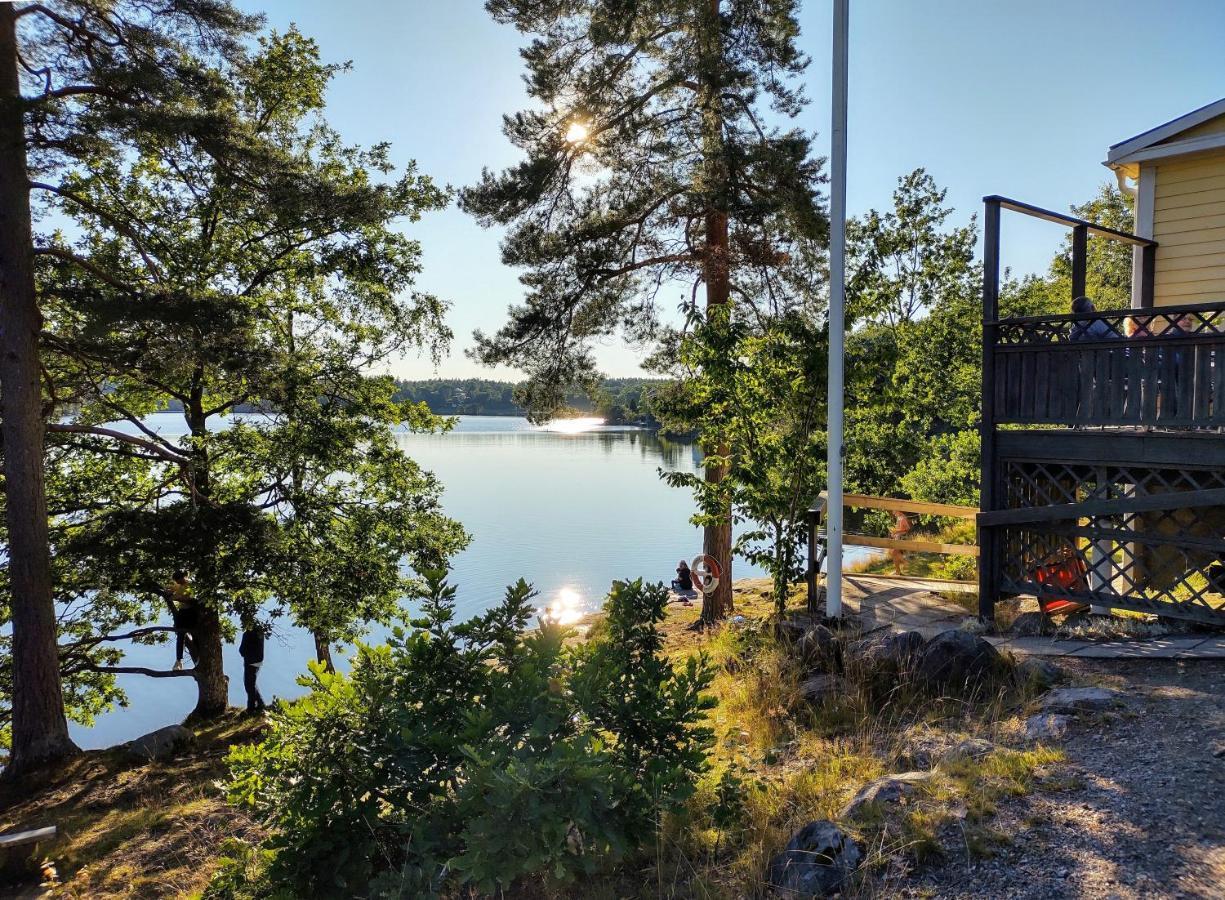 Varhaga Vandrarhem Sjuntorp Exterior foto