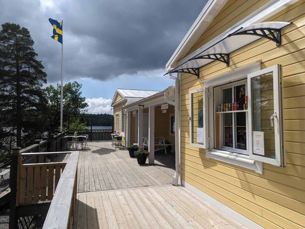 Varhaga Vandrarhem Sjuntorp Exterior foto